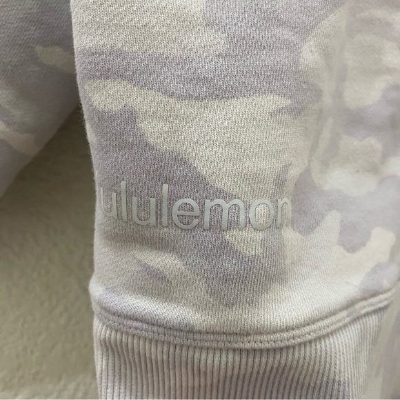 LULULEMON Perfectly Oversized Crew in Igcognito Camo Alpine White Multi - Picture 7 of 11